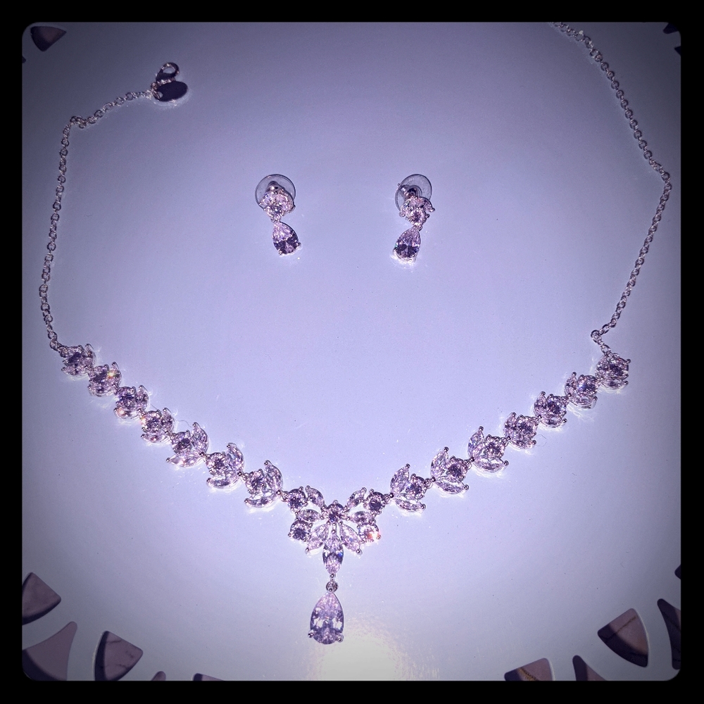 Beautiful wedding necklace earring set